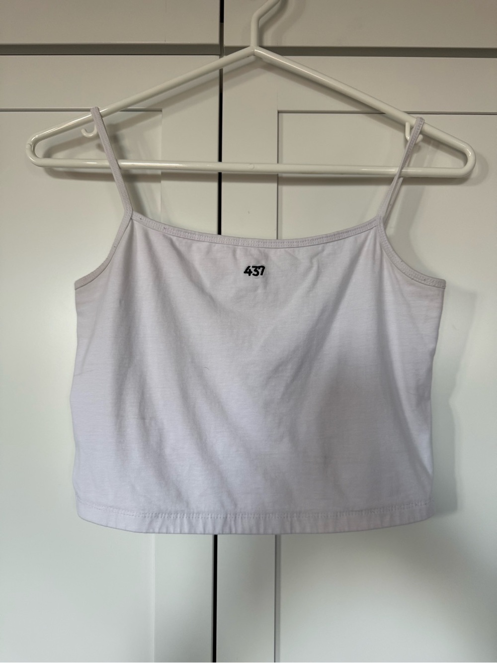 437 crop top